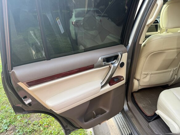 2010 Lexus GX 460 II, серый, 3100000 рублей - вид 9