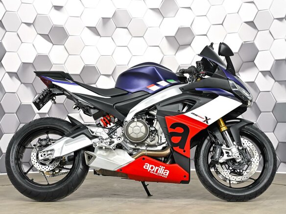 2023 Aprilia RS 660, синий, 999000 рублей - вид 2