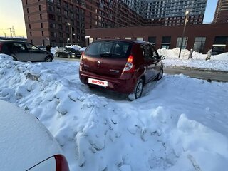 2011 Renault Sandero I, красный, 420000 рублей, вид 4