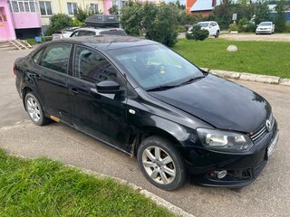 2013 Volkswagen Polo V, чёрный, 400000 рублей, вид 2
