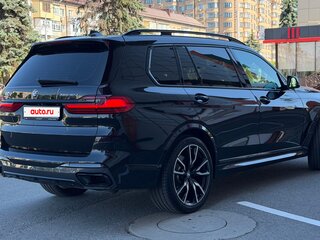 2021 BMW X7 40d I (G07), чёрный, 8250000 рублей, вид 4