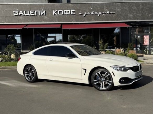 2019 BMW 4 серии 430i xDrive F32/F33/F36 Рестайлинг, белый, 2840000 рублей - вид 1