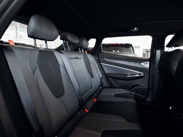 2026 Geely Cityray, белый, 3204990 рублей - вид 9
