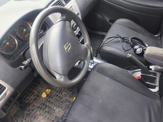 2007 Suzuki Liana I Рестайлинг, бежевый, 350000 рублей, вид 4