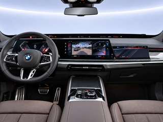2026 BMW 7 серии 740 xDrive VII (G70) Рестайлинг, чёрный, 24650000 рублей, вид 2