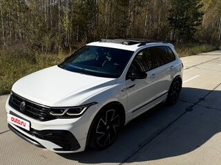 2021 Volkswagen Tiguan II Рестайлинг, белый, 4250000 рублей, вид 3