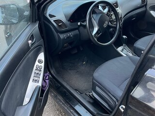 2012 Hyundai Solaris I, чёрный, 600000 рублей, вид 4
