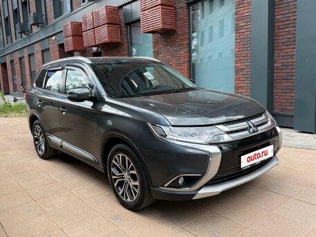 2016 Mitsubishi Outlander III Рестайлинг 2, серый, 1800000 рублей, вид 1
