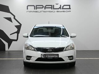 2011 Kia Ceed I Рестайлинг, белый, 899900 рублей, вид 2