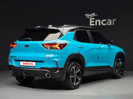 2021 Chevrolet TrailBlazer III, голубой, 1650000 рублей, вид 3