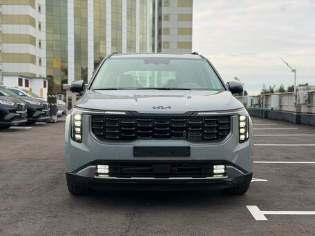 2026 Kia Carnival IV Рестайлинг, серый, 6450000 рублей, вид 2