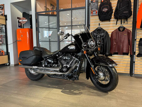 2021 Harley-Davidson Heritage, чёрный, 3500000 рублей, вид 3