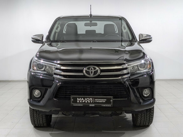 2017 Toyota Hilux VIII, чёрный, 3575000 рублей - вид 1