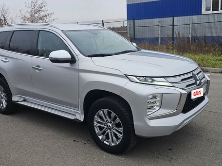 2021 Mitsubishi Pajero Sport III Рестайлинг, серебристый, 4050000 рублей, вид 3
