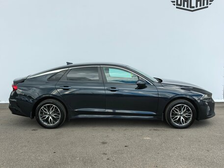 2021 Kia K5 III, синий, 1840000 рублей, вид 3