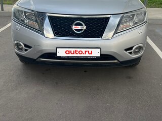 2015 Nissan Pathfinder IV, серебристый, 1750000 рублей, вид 3