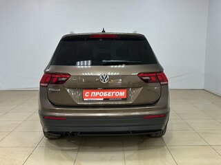2017 Volkswagen Tiguan II, коричневый, 1980000 рублей, вид 5