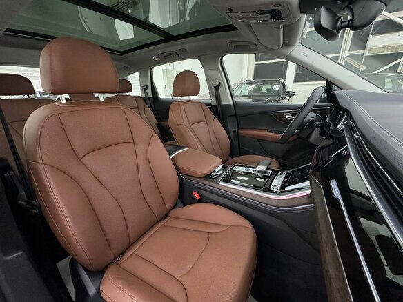 2025 Audi Q7 45 TFSI II (4M) Рестайлинг 2, чёрный, 9500000 рублей - вид 9