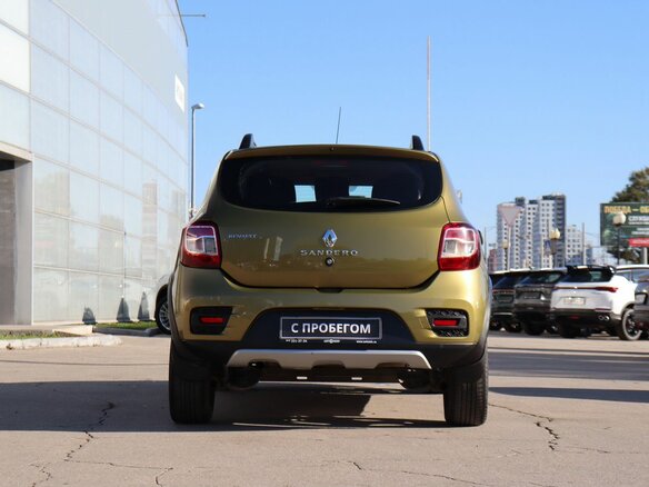 2016 Renault Sandero Stepway II, золотистый, 820000 рублей - вид 5