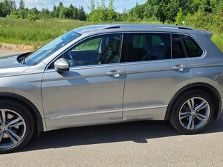 2019 Volkswagen Tiguan II, серый, 3550000 рублей, вид 5
