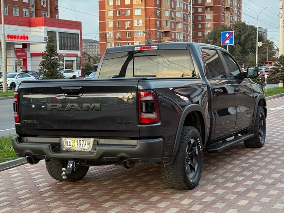 2018 Dodge RAM IV (DS/DJ), синий, 6000000 рублей - вид 5