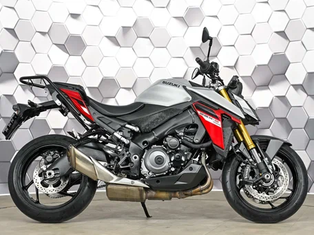 2025 Suzuki GSX-S 1000, серебристый, 1299000 рублей, вид 3