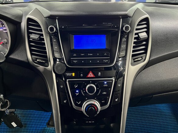 2012 Hyundai i30 II, чёрный, 640000 рублей - вид 13