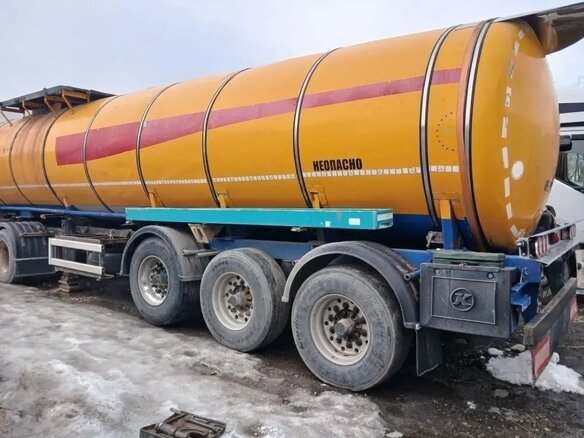 1998 Kassbohrer STS 32 CS, жёлтый, 500000 рублей - вид 3
