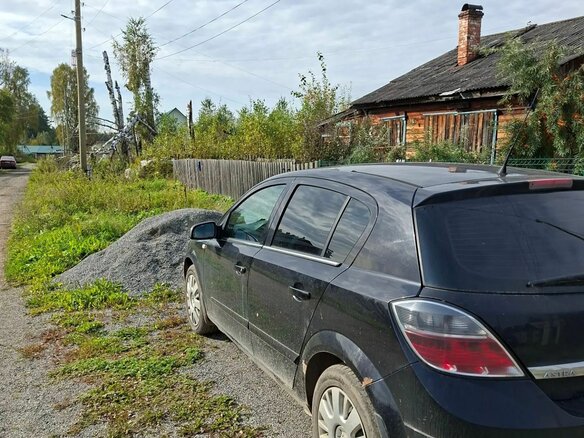 2010 Opel Astra H Рестайлинг, чёрный - вид 2