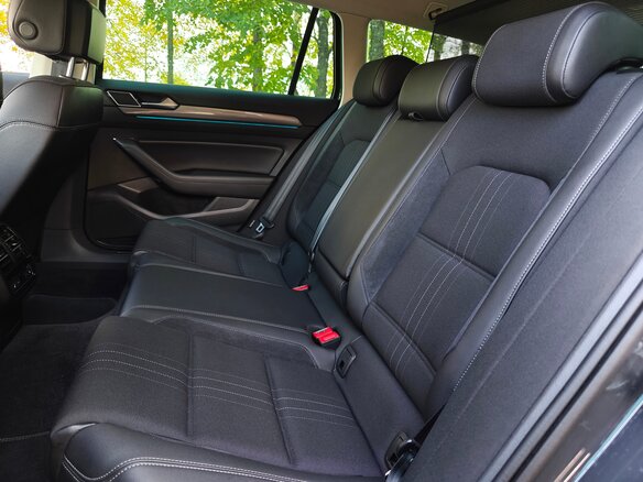 2018 Volkswagen Passat Alltrack DSG7 B8, серый, 2490000 рублей - вид 21