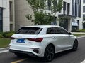 2022 Audi A3 Sportback 35 TFSI IV (8Y), белый, 2390095 рублей - вид 3