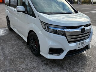 2020 Honda Stepwgn Spada V Рестайлинг, белый, 2350000 рублей, вид 2