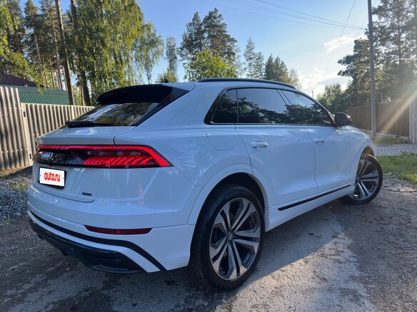 2019 Audi Q8 50 TDI I (4M), белый, 5950000 рублей - вид 13