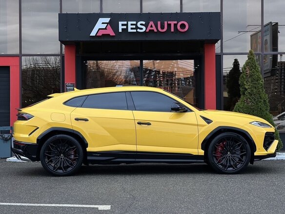2025 Lamborghini Urus SE I Рестайлинг, жёлтый - вид 3