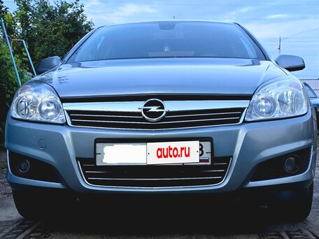 2011 Opel Astra H Рестайлинг, серый, 590000 рублей, вид 3