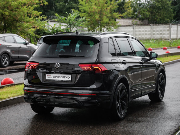 2021 Volkswagen Tiguan II Рестайлинг, чёрный - вид 5