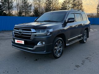 2016 Toyota Land Cruiser 200 Series Рестайлинг 2, серый, 5100000 рублей, вид 1