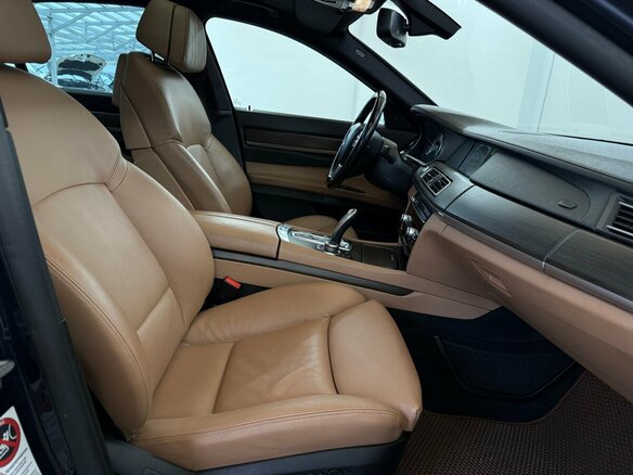 2011 BMW 7 серии 740d V (F01/F02/F04), синий, 1999000 рублей - вид 15