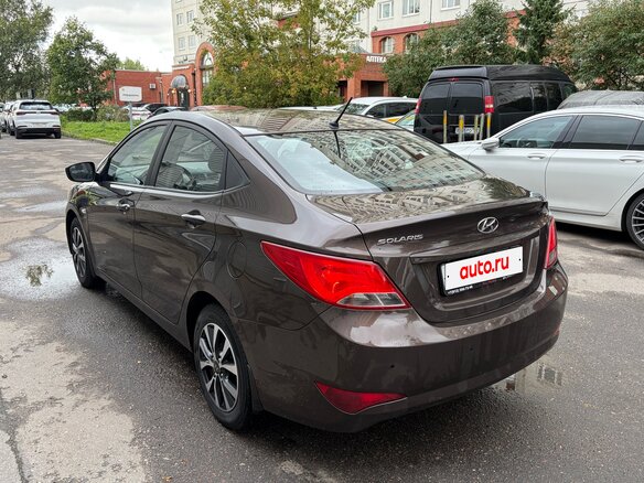 2016 Hyundai Solaris I Рестайлинг, коричневый, 820000 рублей - вид 10
