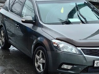 2010 Kia Ceed I Рестайлинг, серебристый, 650000 рублей, вид 2