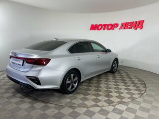 2019 Kia Cerato IV, серебристый, 1590000 рублей, вид 4