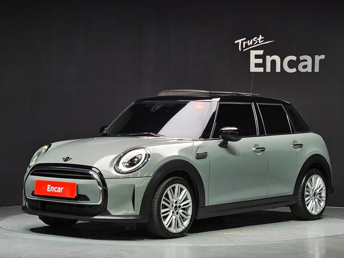 Открыть фотографии: Mini Hatch III (F55/F56) Рестайлинг 2