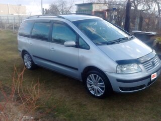 2002 Volkswagen Sharan I Рестайлинг, серебристый, 220000 рублей, вид 3