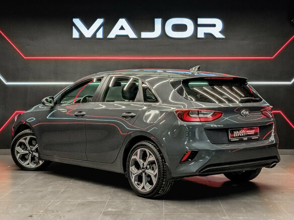 2020 Kia Ceed III, серый, 2190000 рублей - вид 6