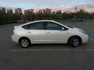 2008 Toyota Prius II Рестайлинг (XW20), белый, 650000 рублей, вид 3