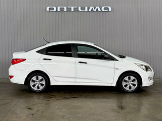 2015 Hyundai Solaris I Рестайлинг, белый, 1047000 рублей, вид 4
