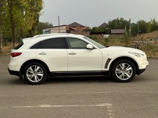 2014 Infiniti QX70, белый, 2499000 рублей, вид 5