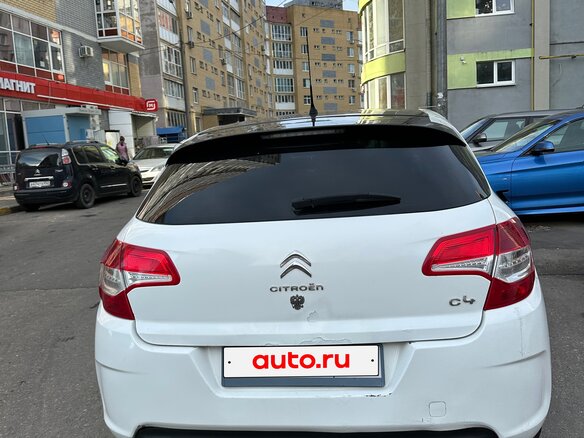 2012 Citroen C4 II, белый - вид 4