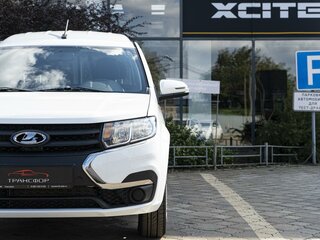 2026 Lada (ВАЗ) Largus I Рестайлинг, белый, 1637000 рублей, вид 2