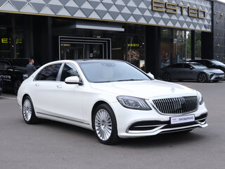 2018 Mercedes-Benz Maybach S-Класс 560 I (X222) Рестайлинг, белый, 4734000 рублей, вид 3
